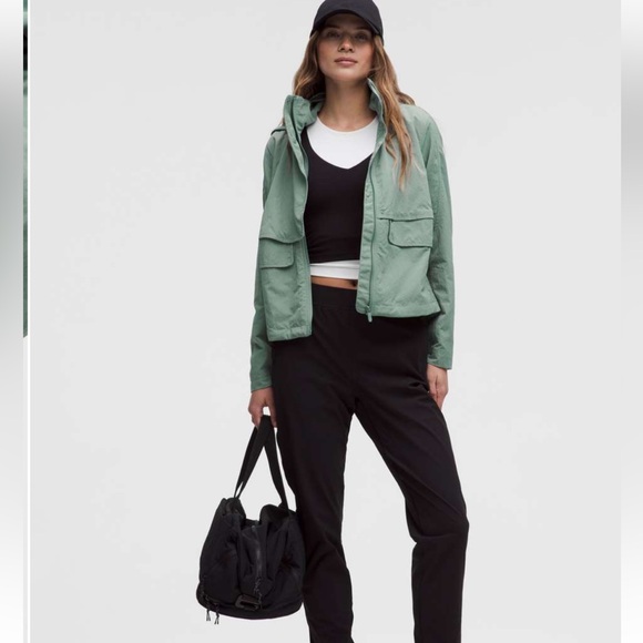 Lululemon Always Effortless Nylon RainJacket Crater Blue Sz 10 Water Resistant - Picture 16 of 16